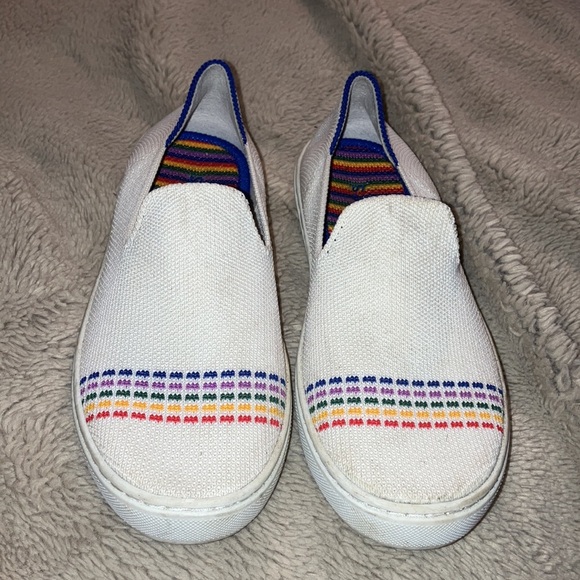 Rothy’s White Rainbow Kids Sneaker, Size 2 - Picture 2 of 5